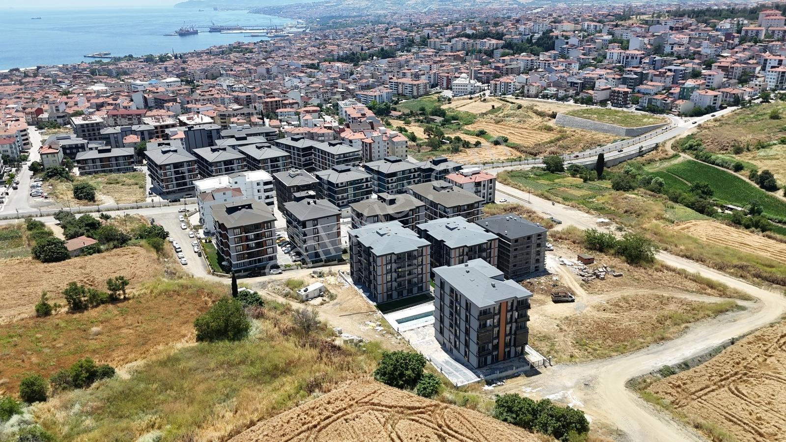 Tekirdağ Atatürk Mh Havuzlu Site İçersinde Kiralık Lüx 1+1 Daire - Görsel 23