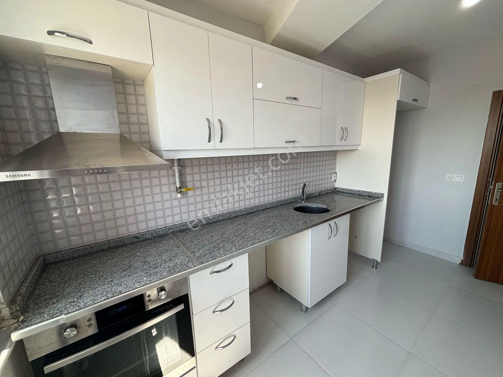 **eryıldız İnşaat'tan**devlet Hastanesi Yanı İskanlı Ful+ful 2+1 - Görsel 8