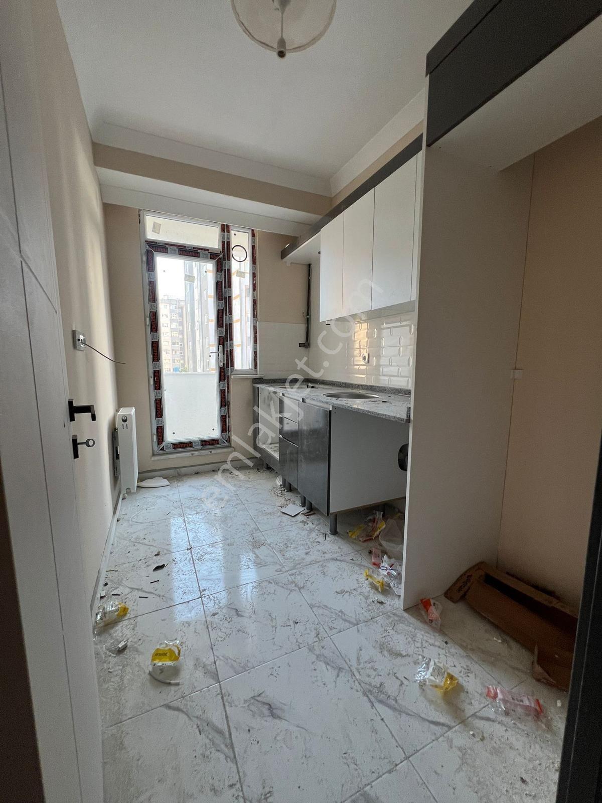 Özgür İnşaat'tan Hadımköy Doğukent Caddesi Toki'de 2+1 Sıfır Lüx Ara Kat - Görsel 2