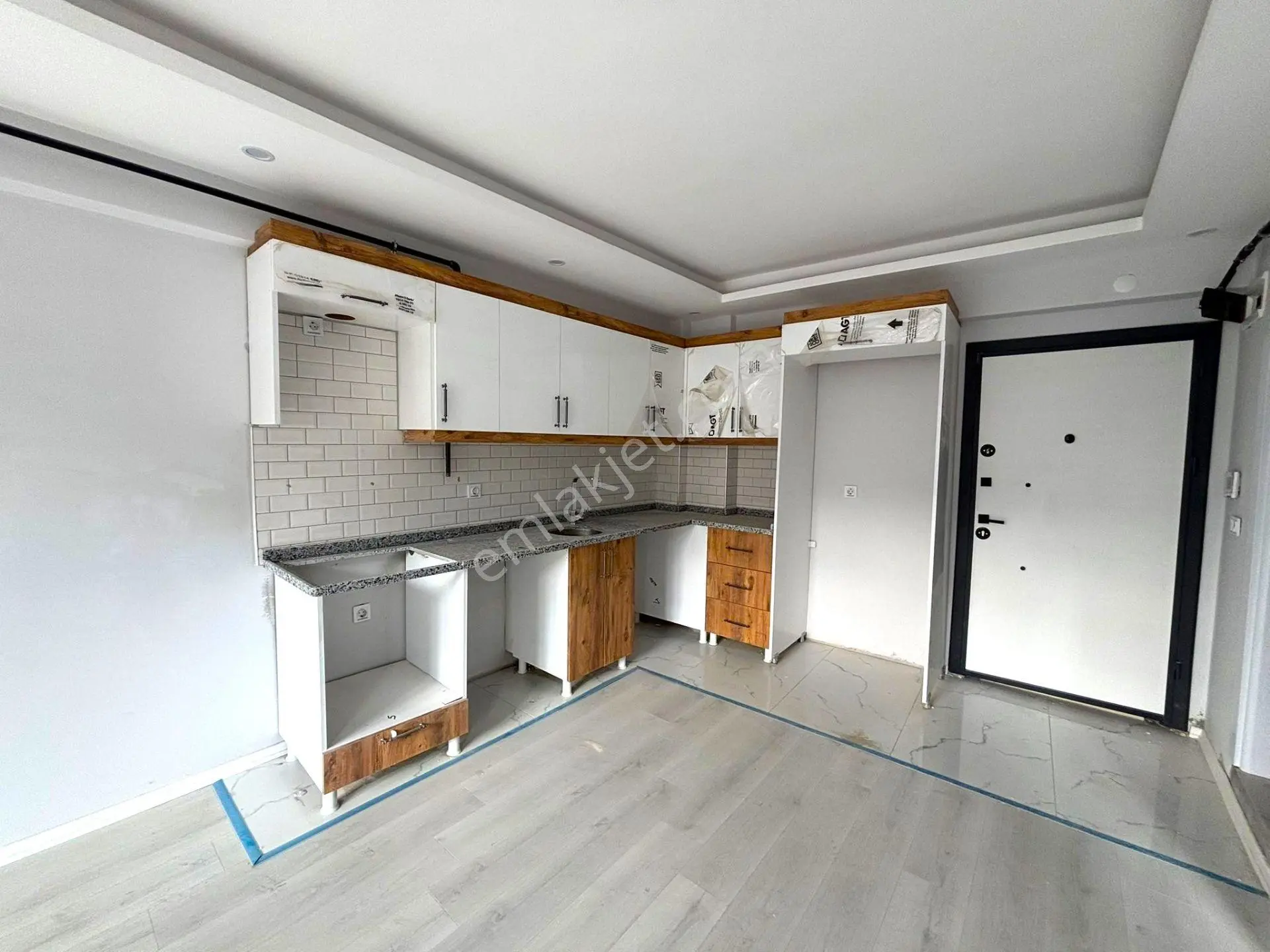 **eryıldız İnşaat'tan**acill Fiyat Düştüü!!!**70m2 Sıfır Lüx 1+1 - Görsel 3