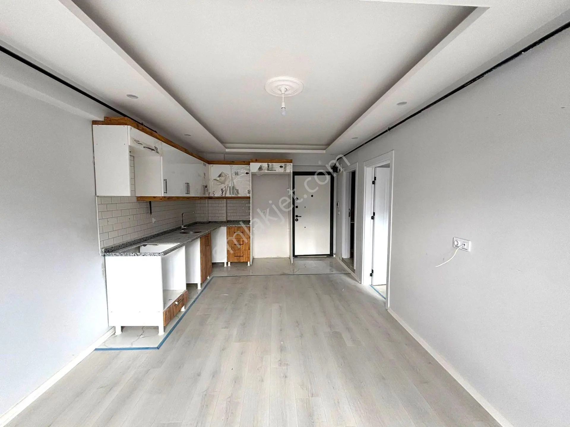 **eryıldız İnşaat'tan**acill Fiyat Düştüü!!!**70m2 Sıfır Lüx 1+1 - Görsel 9