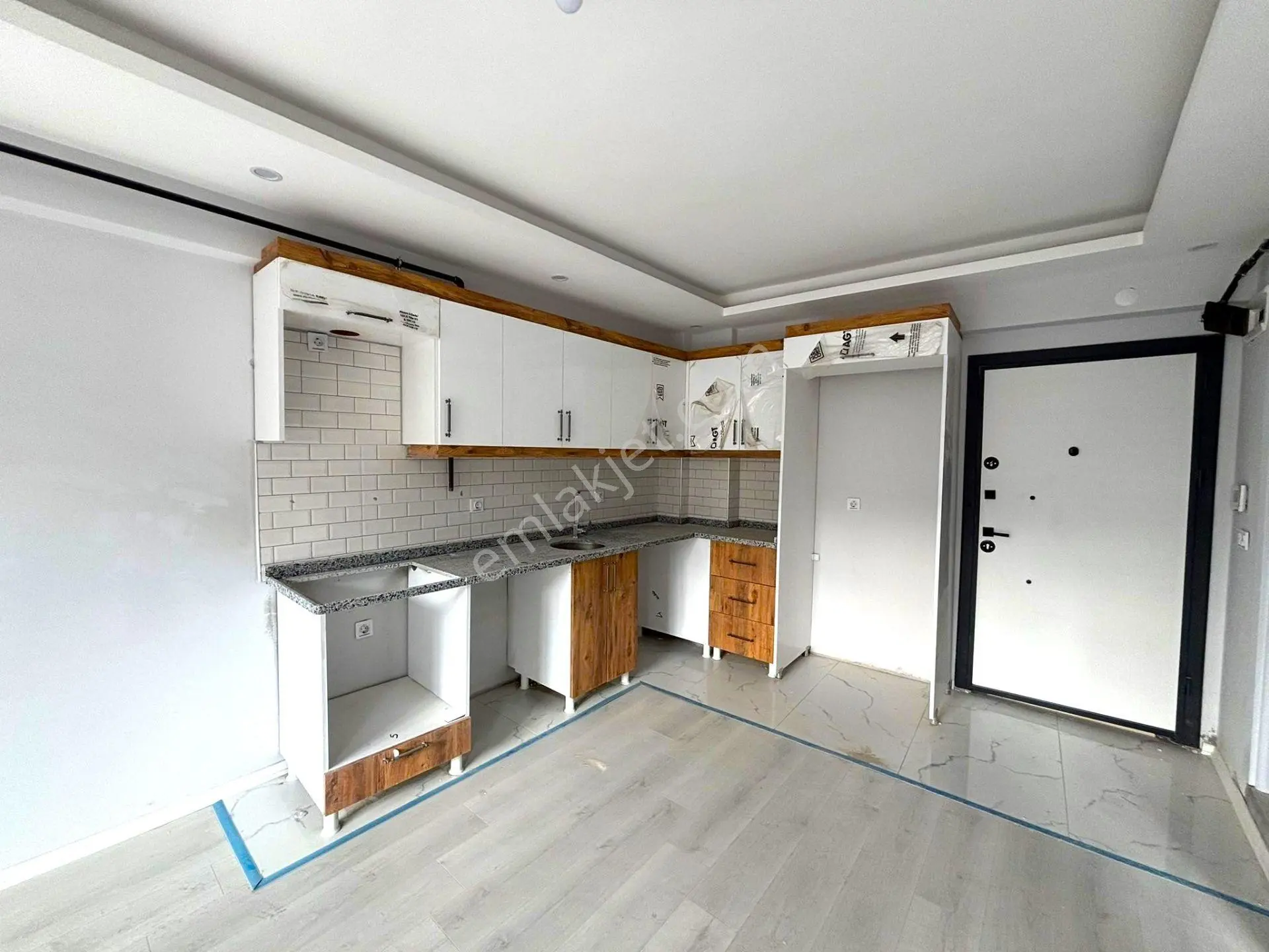**eryıldız İnşaat'tan**acill Fiyat Düştüü!!!**70m2 Sıfır Lüx 1+1 - Görsel 4