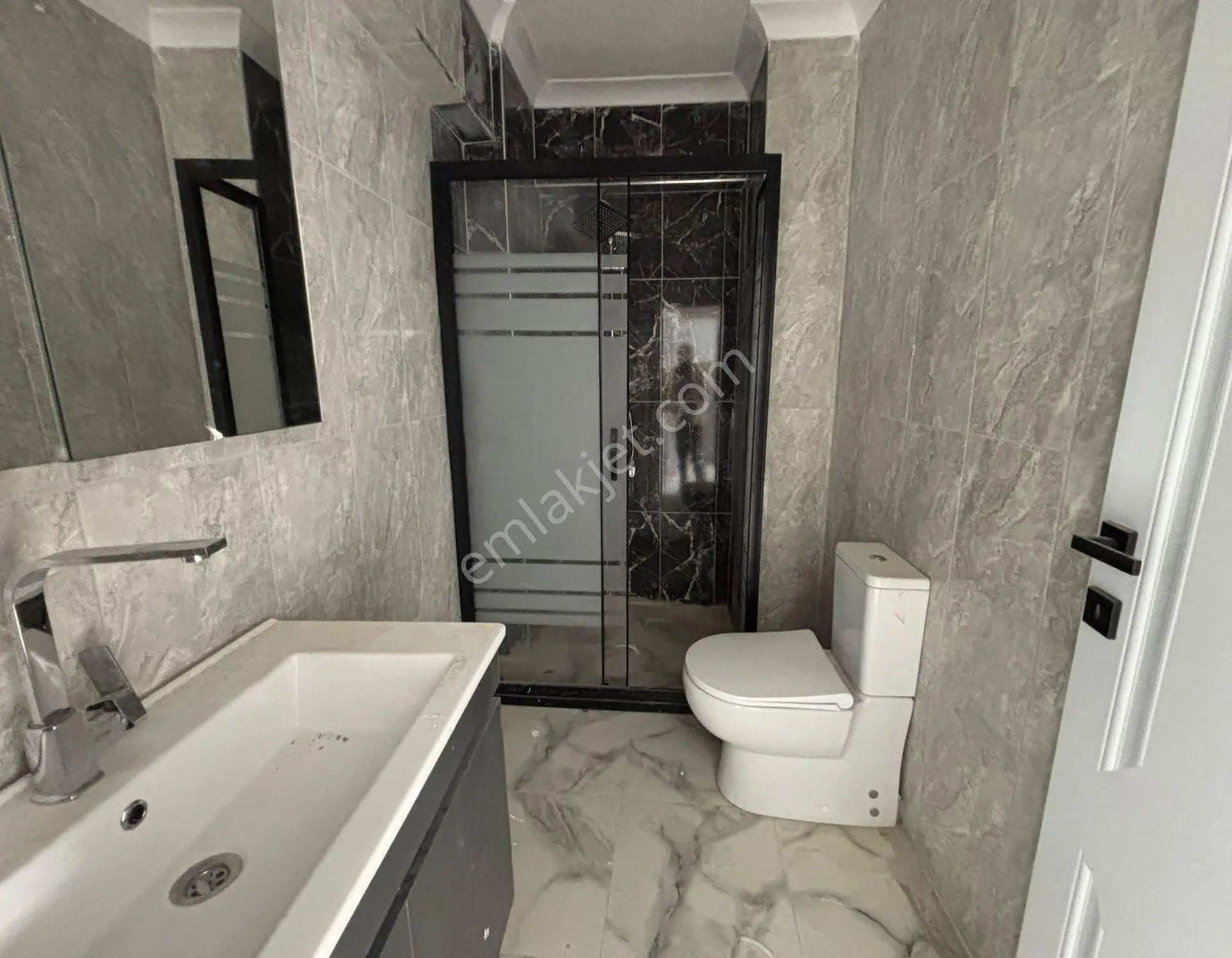 **eryıldız İnşaat'tan**acill Fiyat Düştüü!!!**70m2 Sıfır Lüx 1+1 - Görsel 24