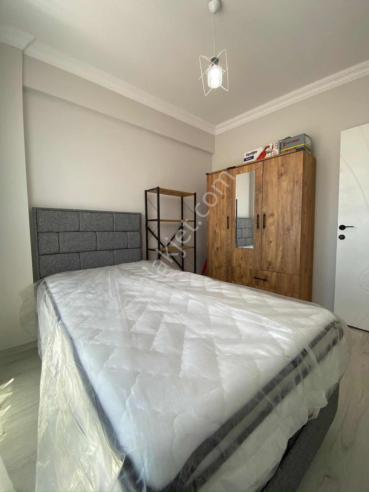 Buca Atatürk Mahallesinde Kiralık 1+1 Doğalgazlı Eşyalı Klimalı - Görsel 3