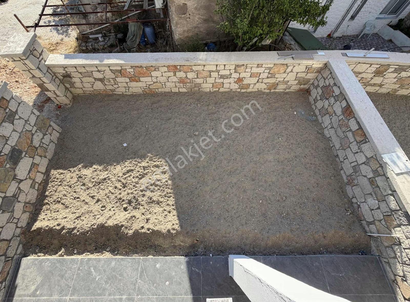 Yiğit Gayrimenkul'den Çeşme Germiyan'da Çok Özel Dubleks 2+1 - Görsel 30