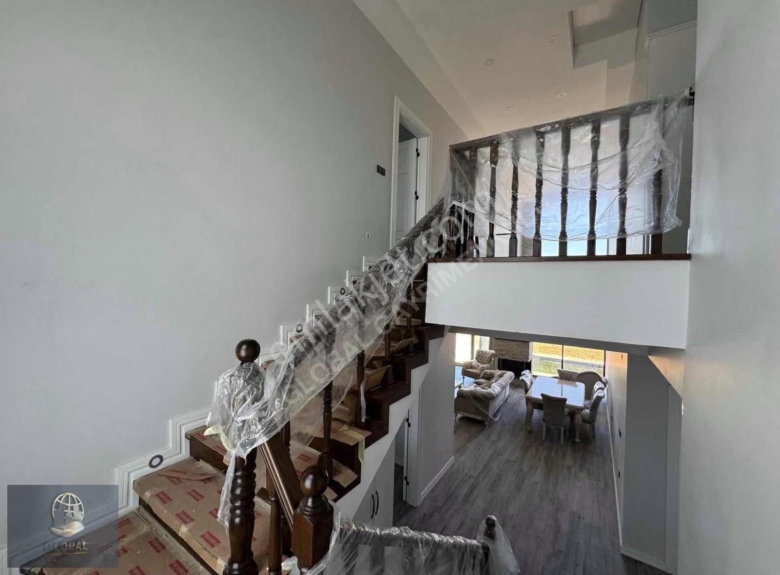 Cadde Üstü Ultra Lüx 4+1 550m2 Arsa Kullanımı Müstakil Havuz - Görsel 8