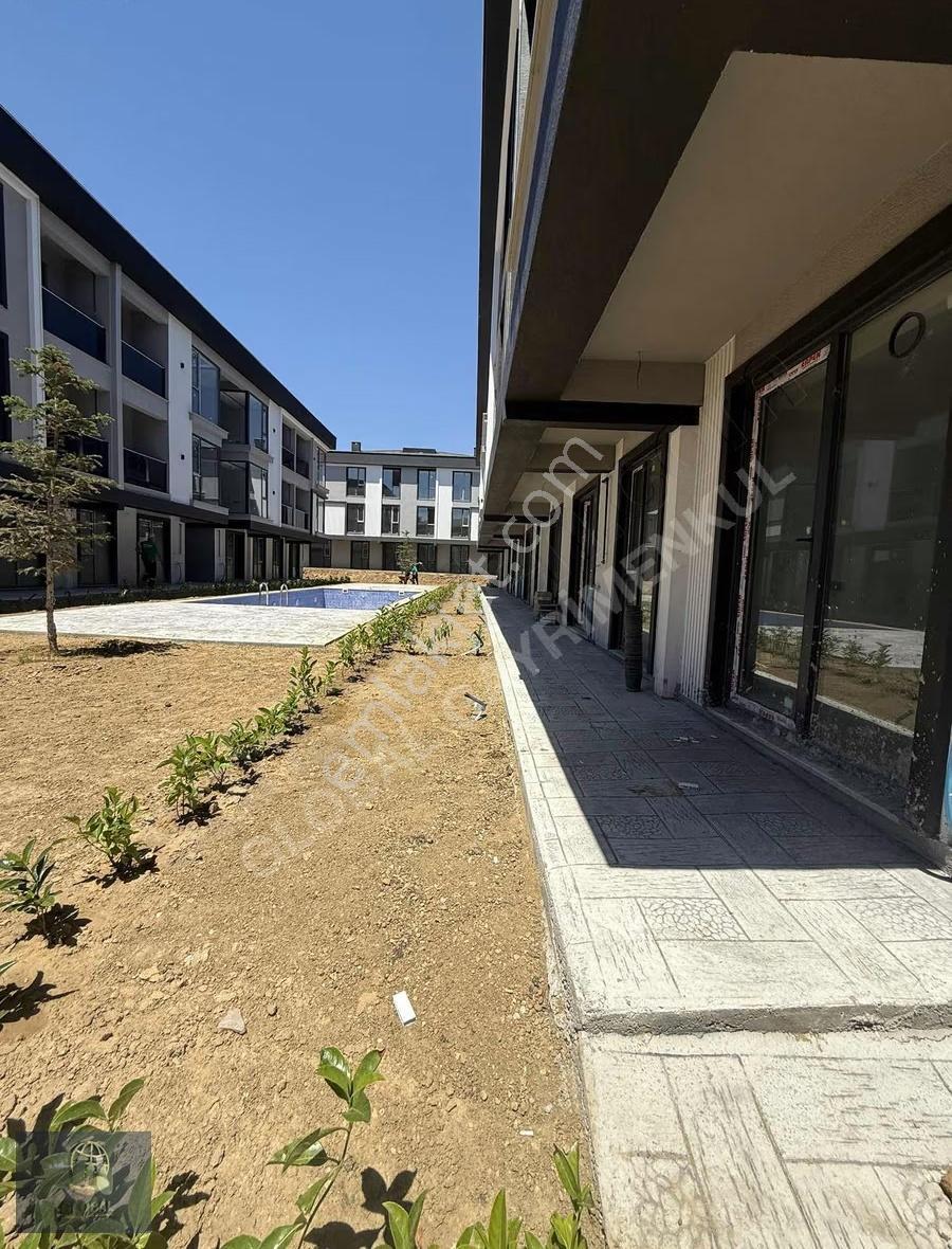 2 Bloklu Site İçi Sıfır Lüx Havuz Cepheli 1+1 Geniş Bahçe Katı - Görsel 29
