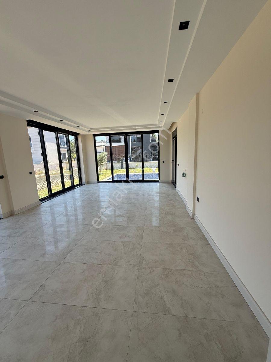 Döşemealtı Düzlerçamı'nda Ultra Lüks Müstakil Villa! - Görsel 11