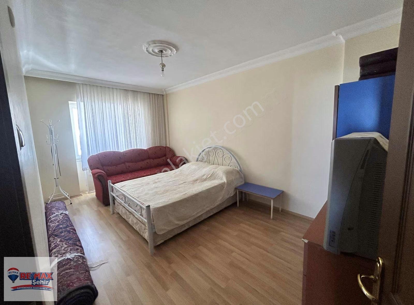 Re/max'dan Yalova Koru'da 3 + 1 Satılık Daıre - Görsel 9