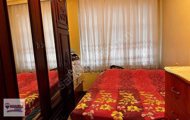Remax Şehır'den Fatıh Kocamustafapaşa 'da Satılık 2 + 1 Daıre - Görsel 6