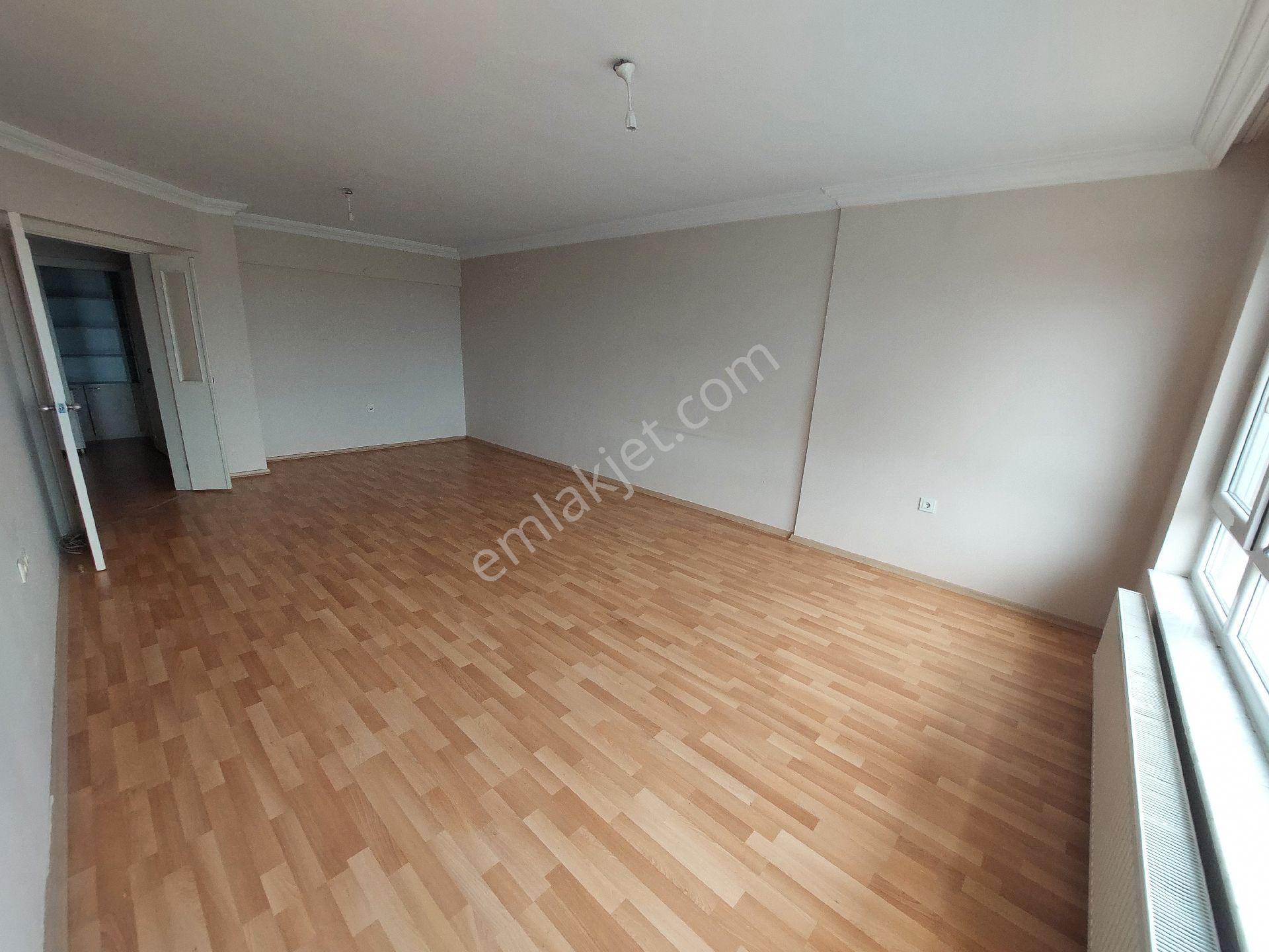 Eryaman Ata Mahallesi Site İçi Ara Kat Boş Kilerli Satılık 3+1 Daire - Görsel 5