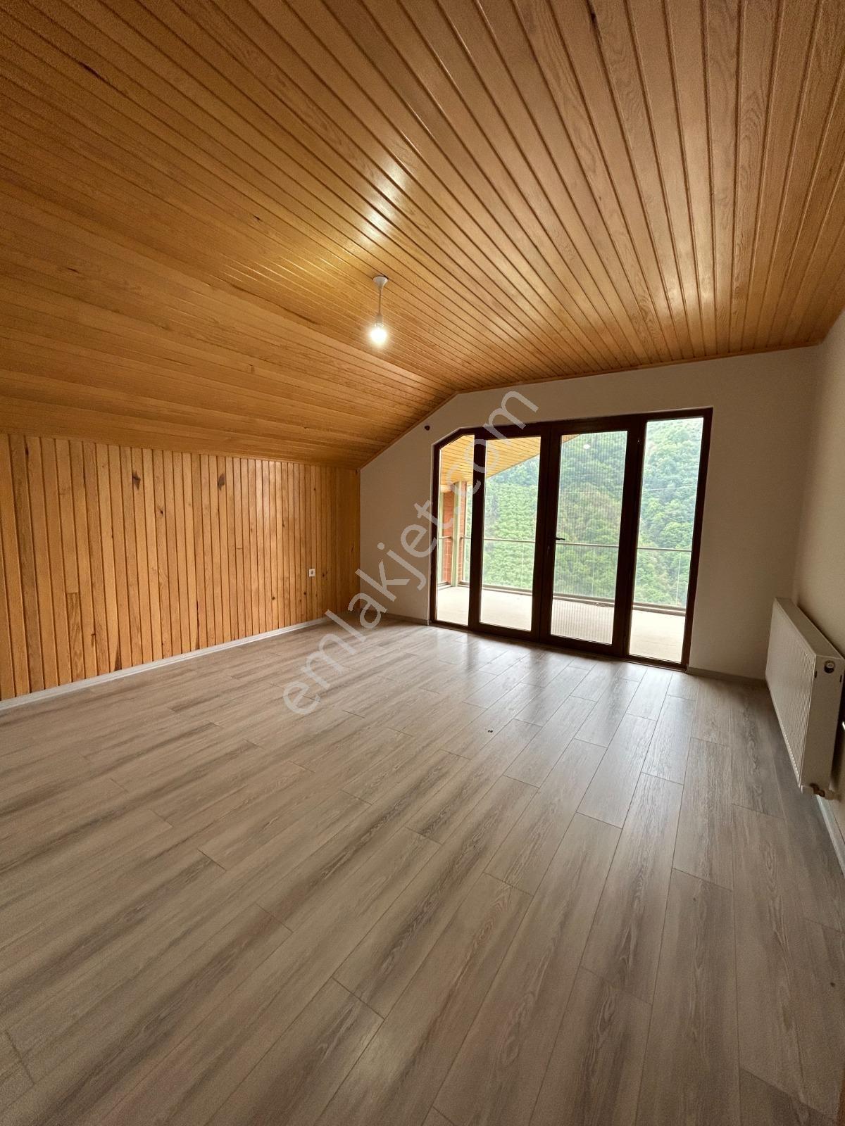 Yomra'da 1400m2 Arsa İçinde Muhteşem Satılık Villa - Görsel 9