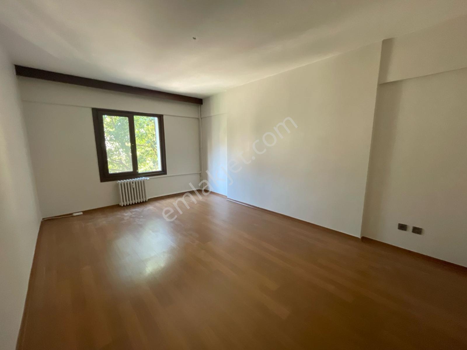 Nişantaşı Teşvikiye Mahallesi'nde 3+1 Kiralık Ferah Daire - Görsel 14
