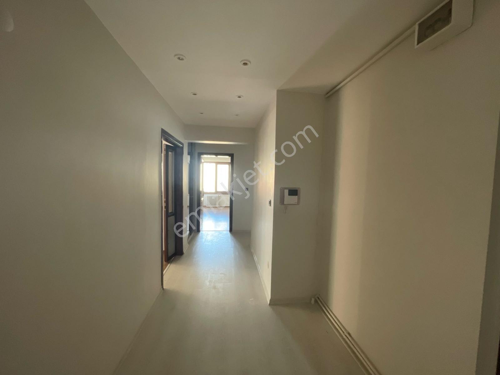Nişantaşı Teşvikiye Mahallesi'nde 3+1 Kiralık Ferah Daire - Görsel 7