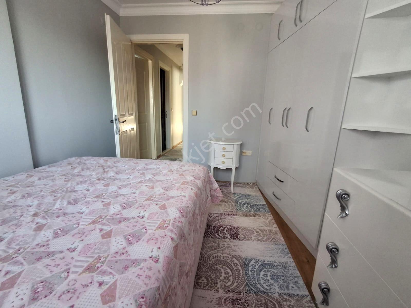 Ulukent 29 Ekim Mahallesinde Eşyalı 3+1 Kiralık Daire - Görsel 2