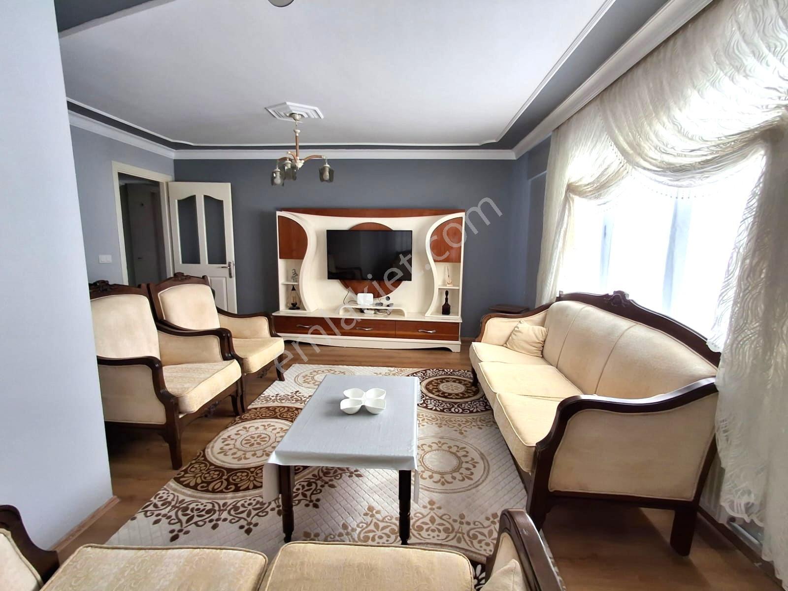 Ulukent 29 Ekim Mahallesinde Eşyalı 3+1 Kiralık Daire - Görsel 20
