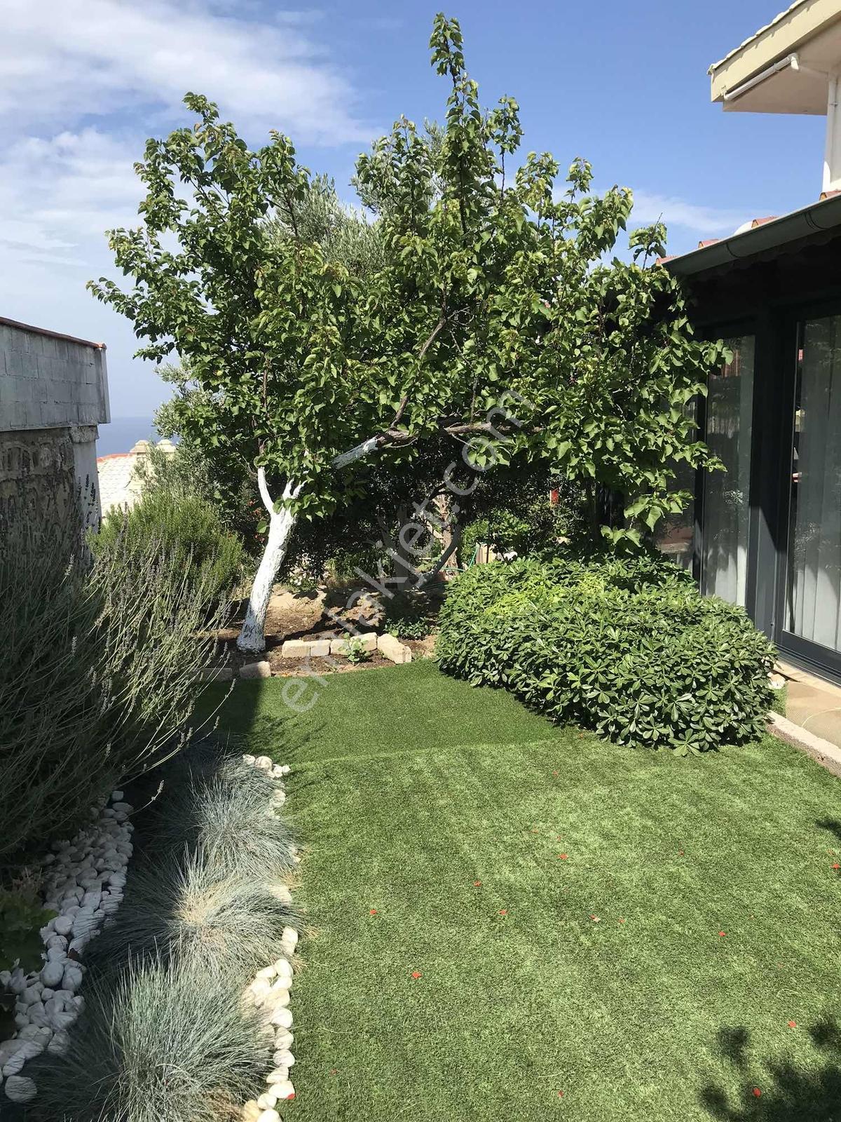 Ömür Koyunda Eşsiz Manzaralı Eşyalı Kısa Dönem Kiralık 3+1 Villa - Görsel 34