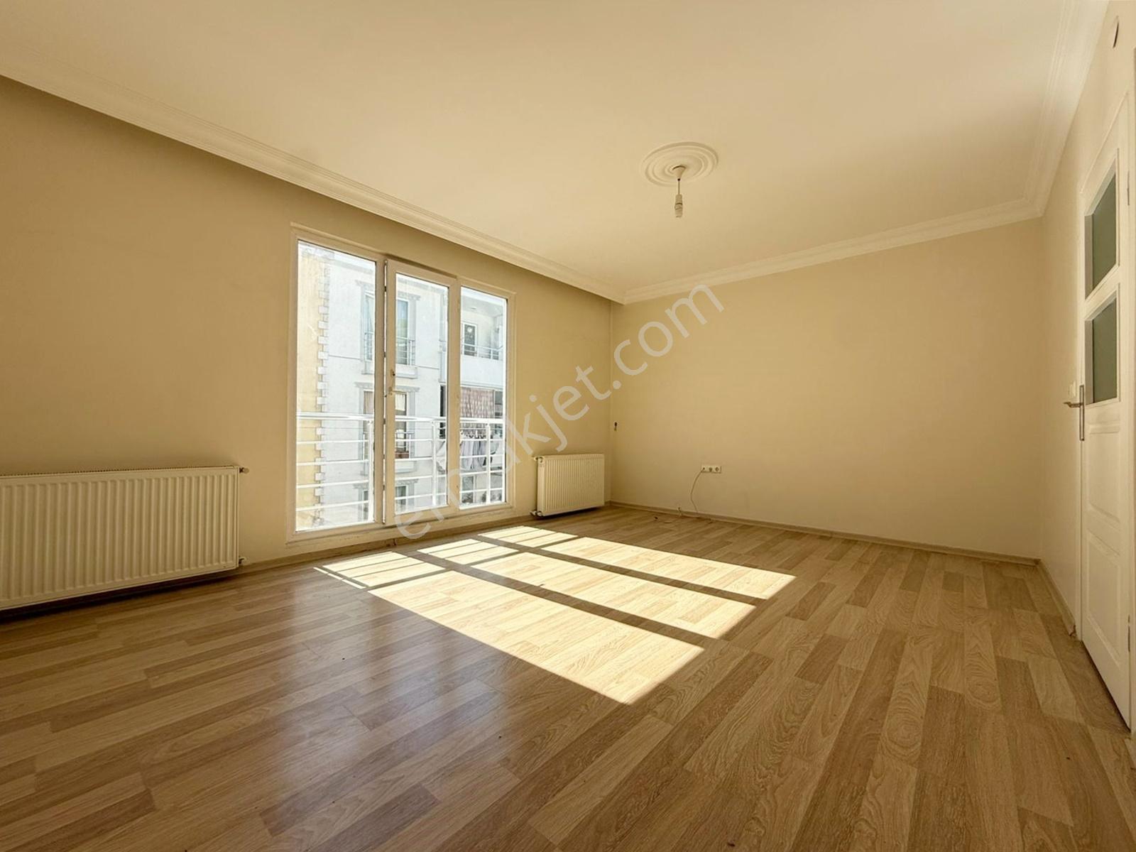 Metrobüse 10 Dk Mesafede Cadde Dibi Balkonlu 2+1 Kiralık Daire ! - Görsel 34