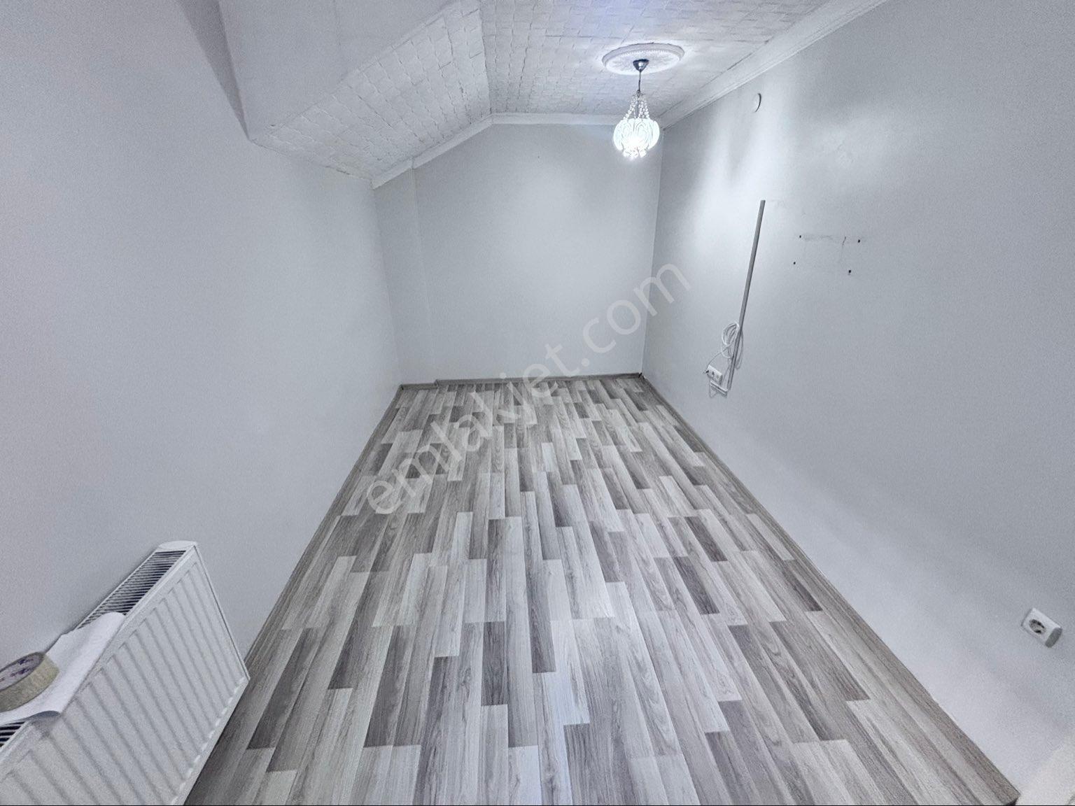 Bahçeşehir Mobilyacılar Çarşısı Karşısı Kiralık Bahçe Katı 2+1 55m2 18,000₺ - Görsel 9