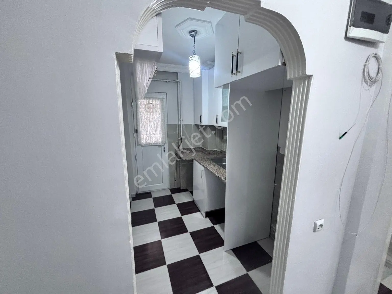 Bahçeşehir Mobilyacılar Çarşısı Karşısı Kiralık Bahçe Katı 2+1 55m2 18,000₺ - Görsel 7