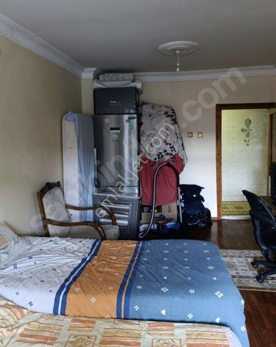 Acil Hastane Yakını Ara Katta Kiracılı 2+1 Güney - Görsel 8