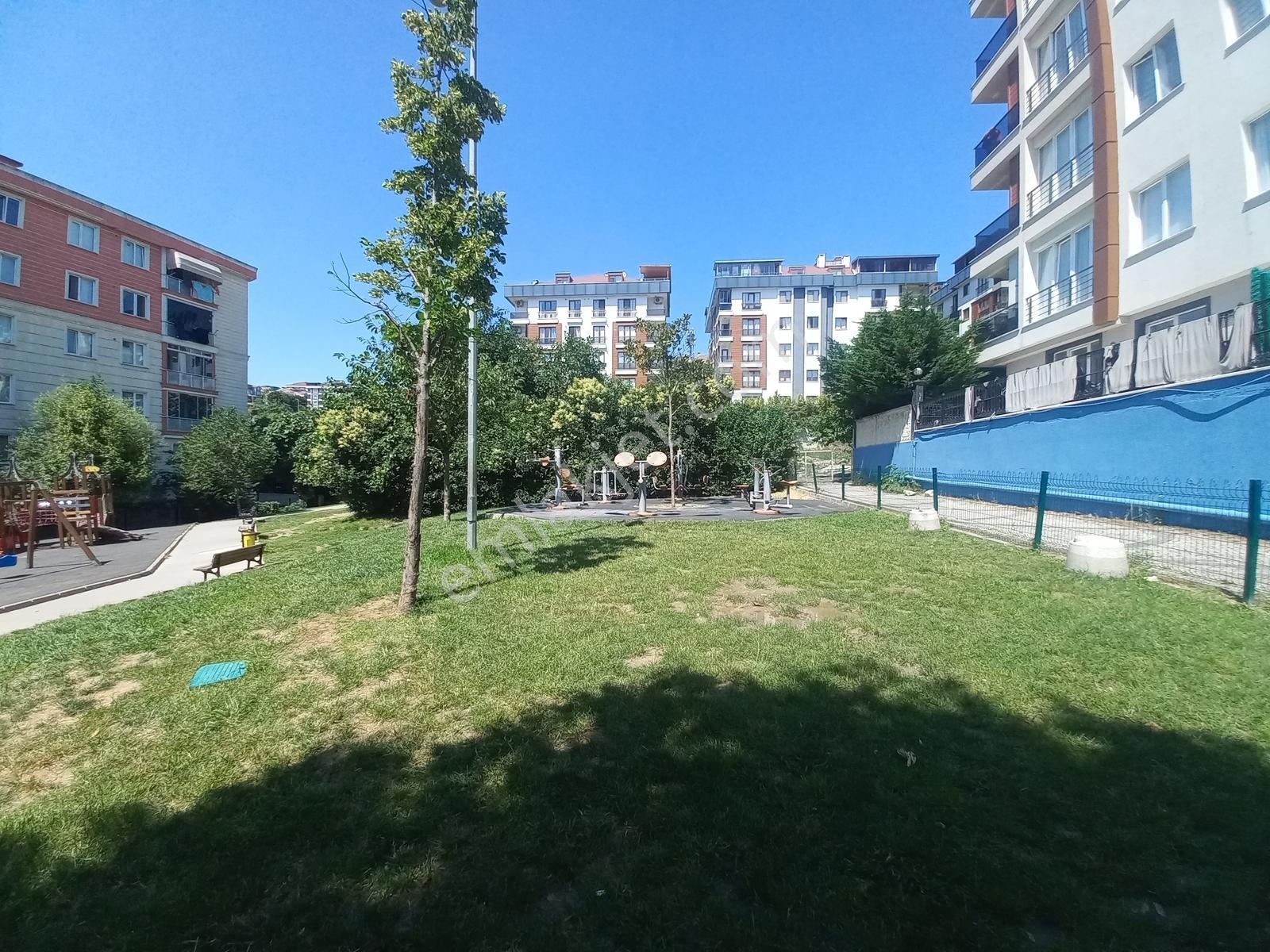Adnan Kahveci Mah Site İçinde Satılık 1+1 Bahçekatı Daire - Görsel 24