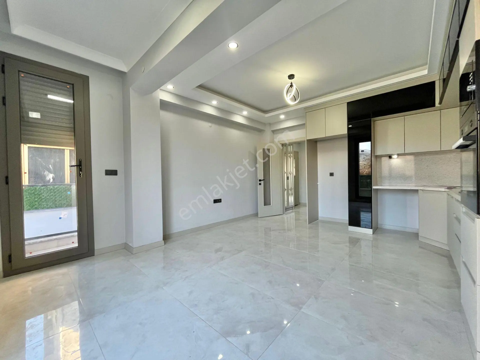 Akçay Ay Emlak'tantahtakuşlar'da Denize Sadece 50 Mt Huzur Bulacağınız Satılık 3+1 Müstakil Villa - Görsel 18