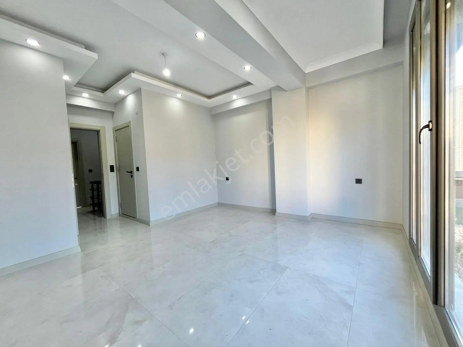 Akçay Ay Emlak'tantahtakuşlar'da Denize Sadece 50 Mt Huzur Bulacağınız Satılık 3+1 Müstakil Villa - Görsel 32