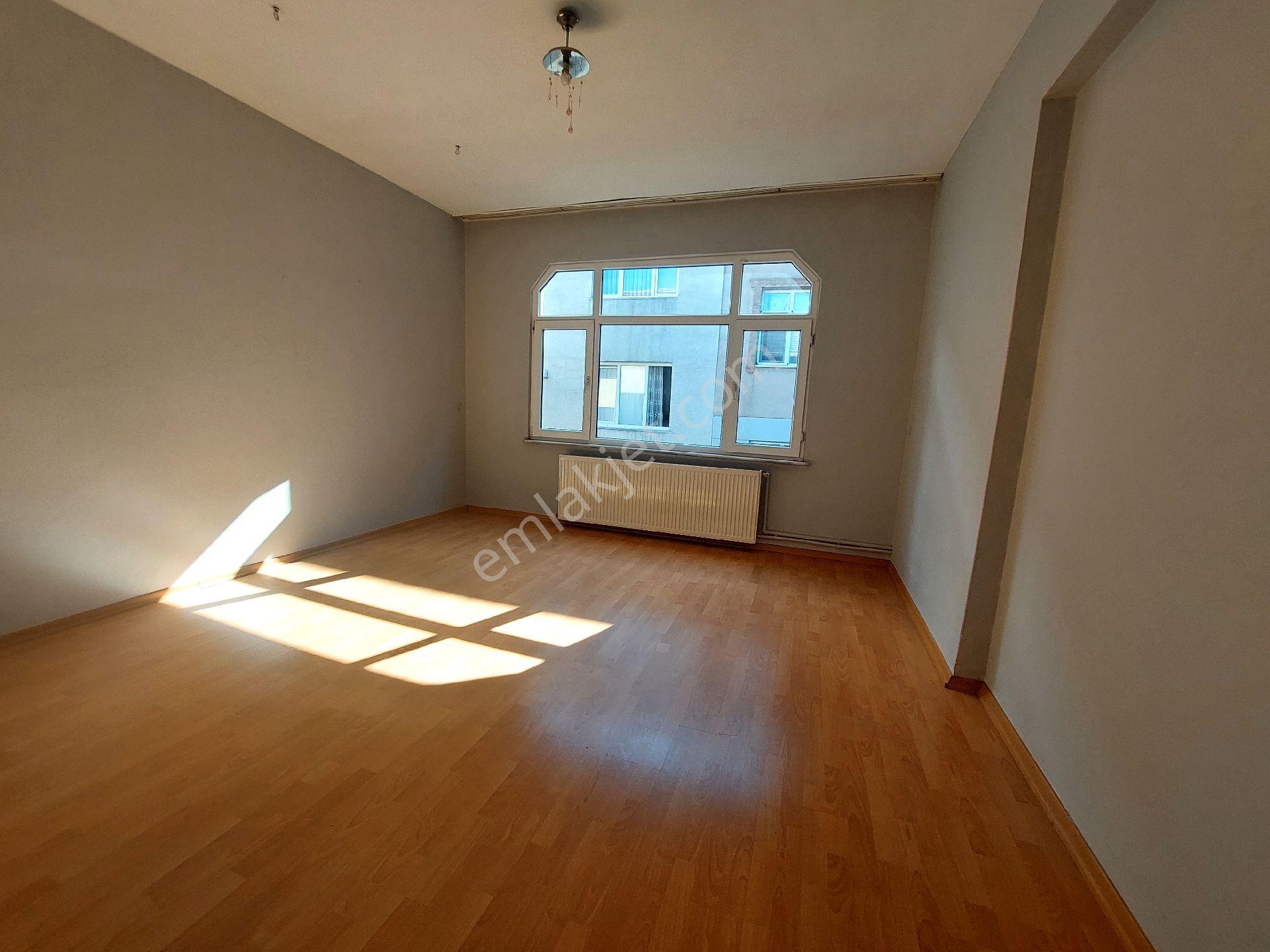 Gaziosmanpaşa Hürriyet Mah De Kiralık Daire 3.kat 3+1 140m2 - Görsel 9