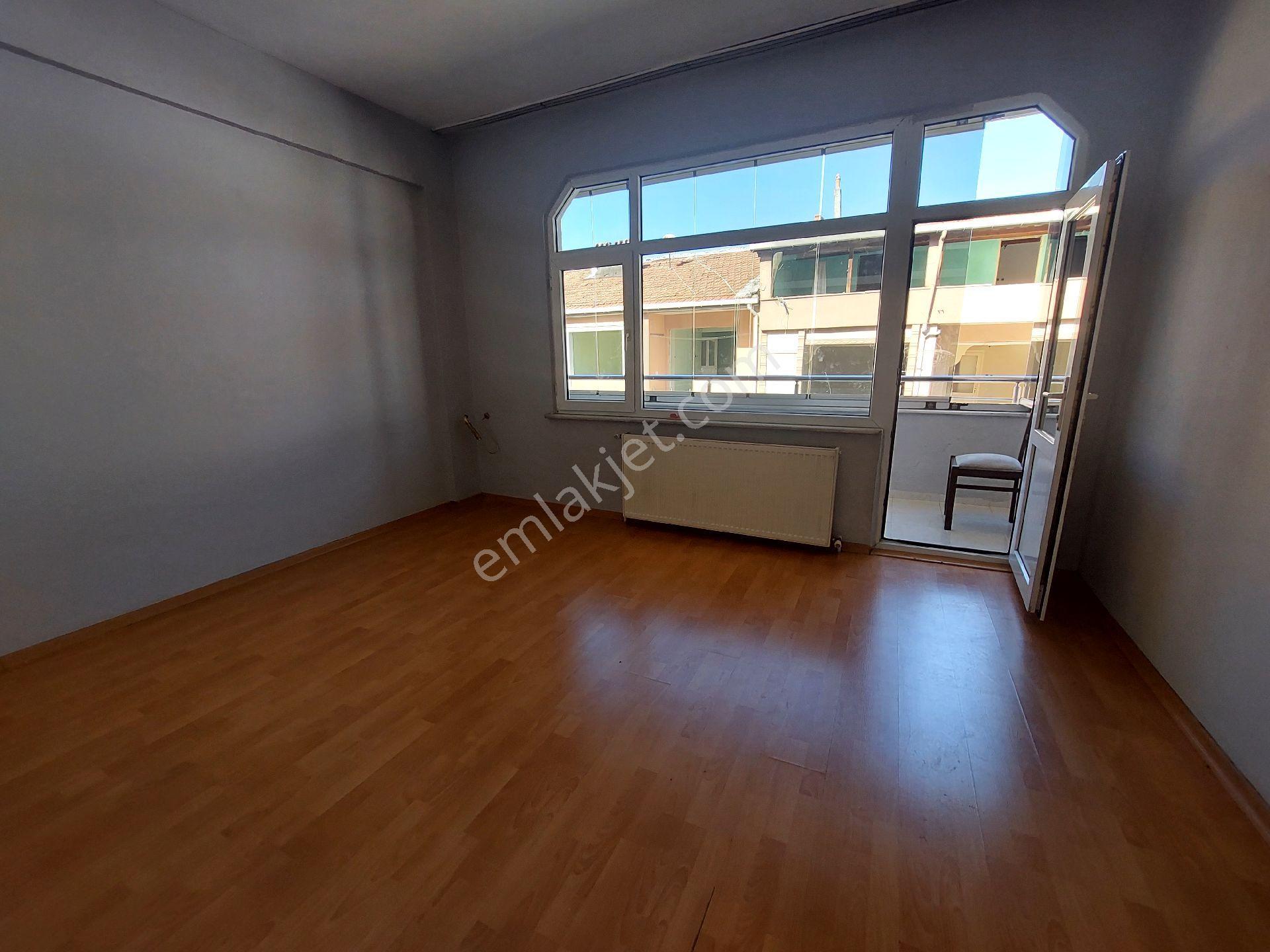 Gaziosmanpaşa Hürriyet Mah De Kiralık Daire 3.kat 3+1 140m2 - Görsel 6