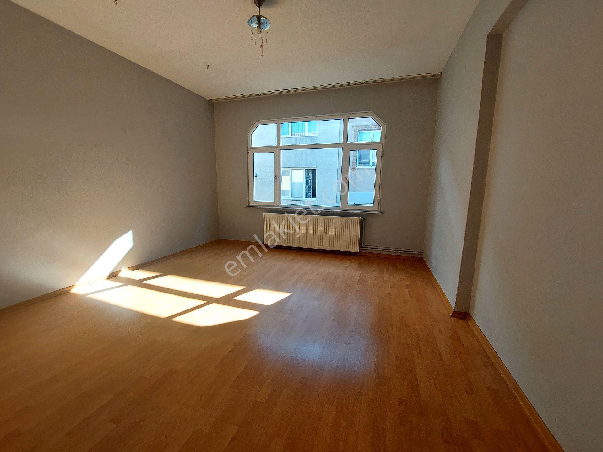 Gaziosmanpaşa Hürriyet Mah De Kiralık Daire 3.kat 3+1 140m2 - Görsel 8