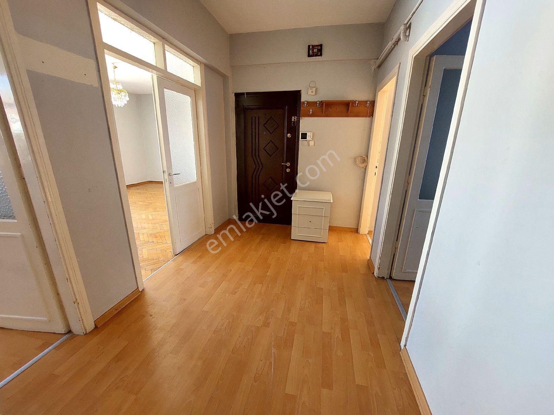 Gaziosmanpaşa Hürriyet Mah De Kiralık Daire 3.kat 3+1 140m2 - Görsel 18