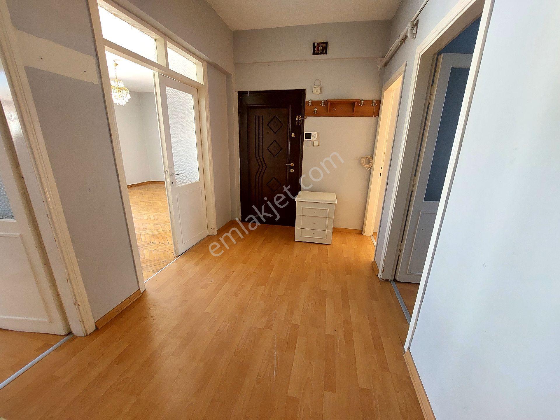 Gaziosmanpaşa Hürriyet Mah De Kiralık Daire 3.kat 3+1 140m2 - Görsel 19