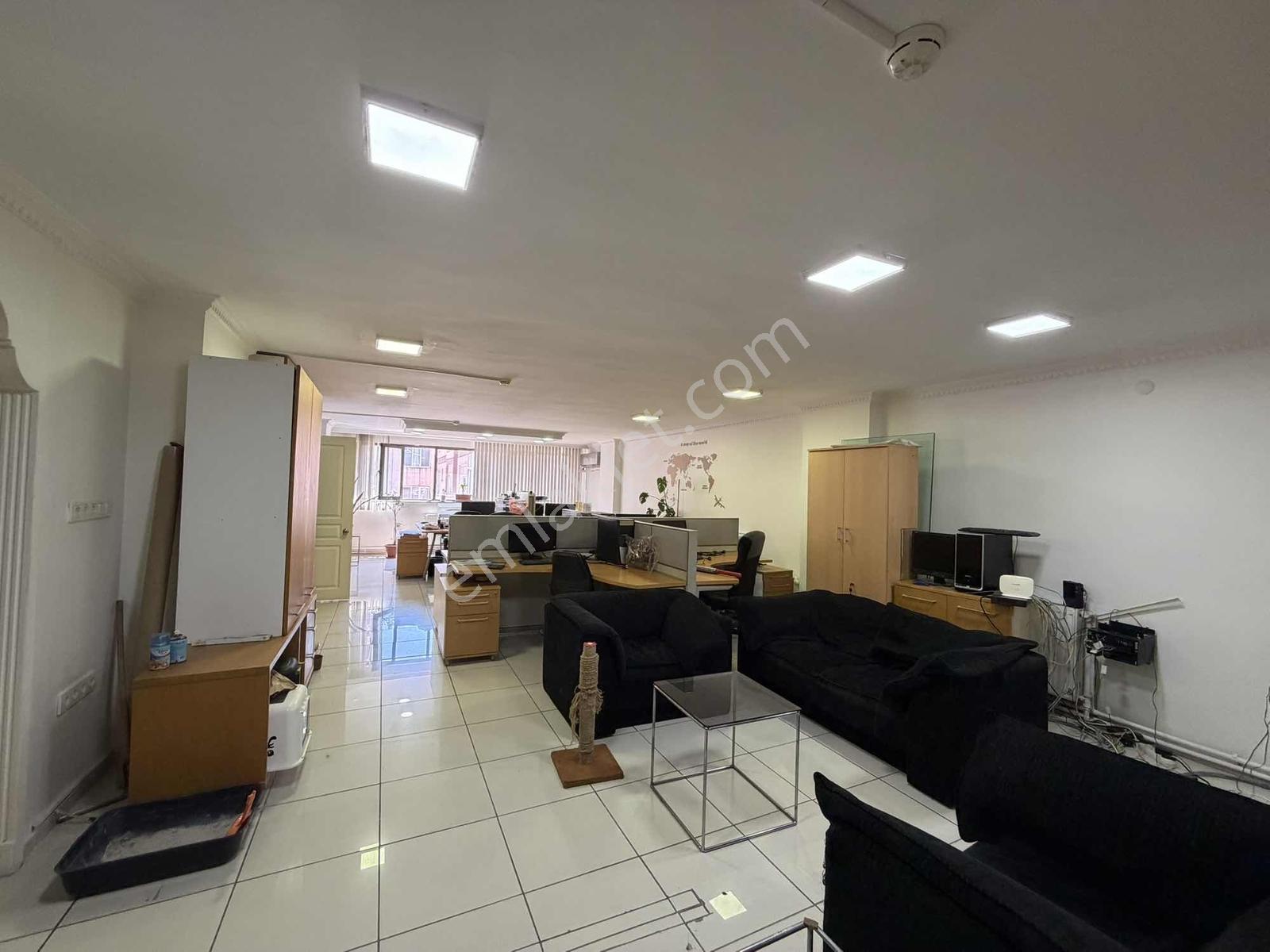 Şirinevlerde Merkezi Lokasyonda Toplu Taşımaya Yakın 250 M2 Ofis - Görsel 9