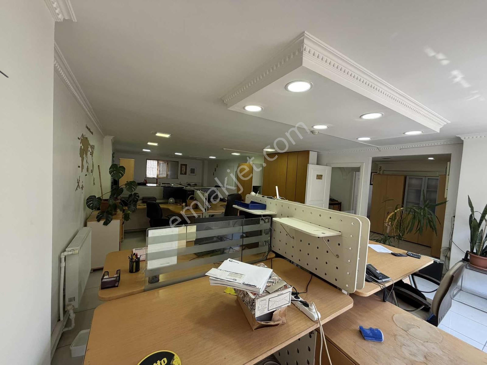 Şirinevlerde Merkezi Lokasyonda Toplu Taşımaya Yakın 250 M2 Ofis - Görsel 2