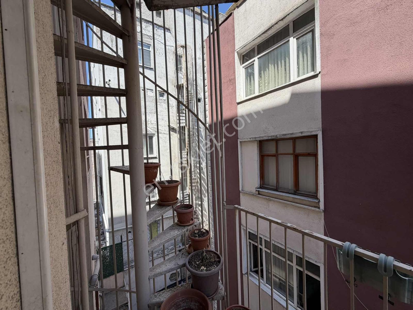 Şirinevlerde Merkezi Lokasyonda Toplu Taşımaya Yakın 250 M2 Ofis - Görsel 29