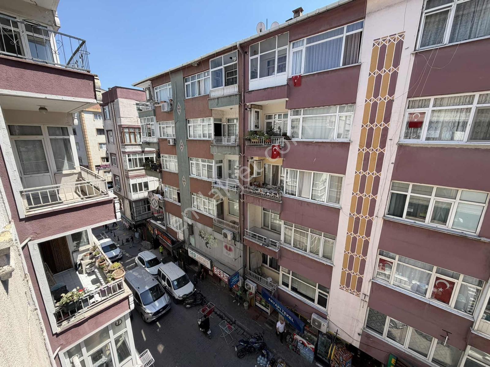 Şirinevlerde Merkezi Lokasyonda Toplu Taşımaya Yakın 250 M2 Ofis - Görsel 13