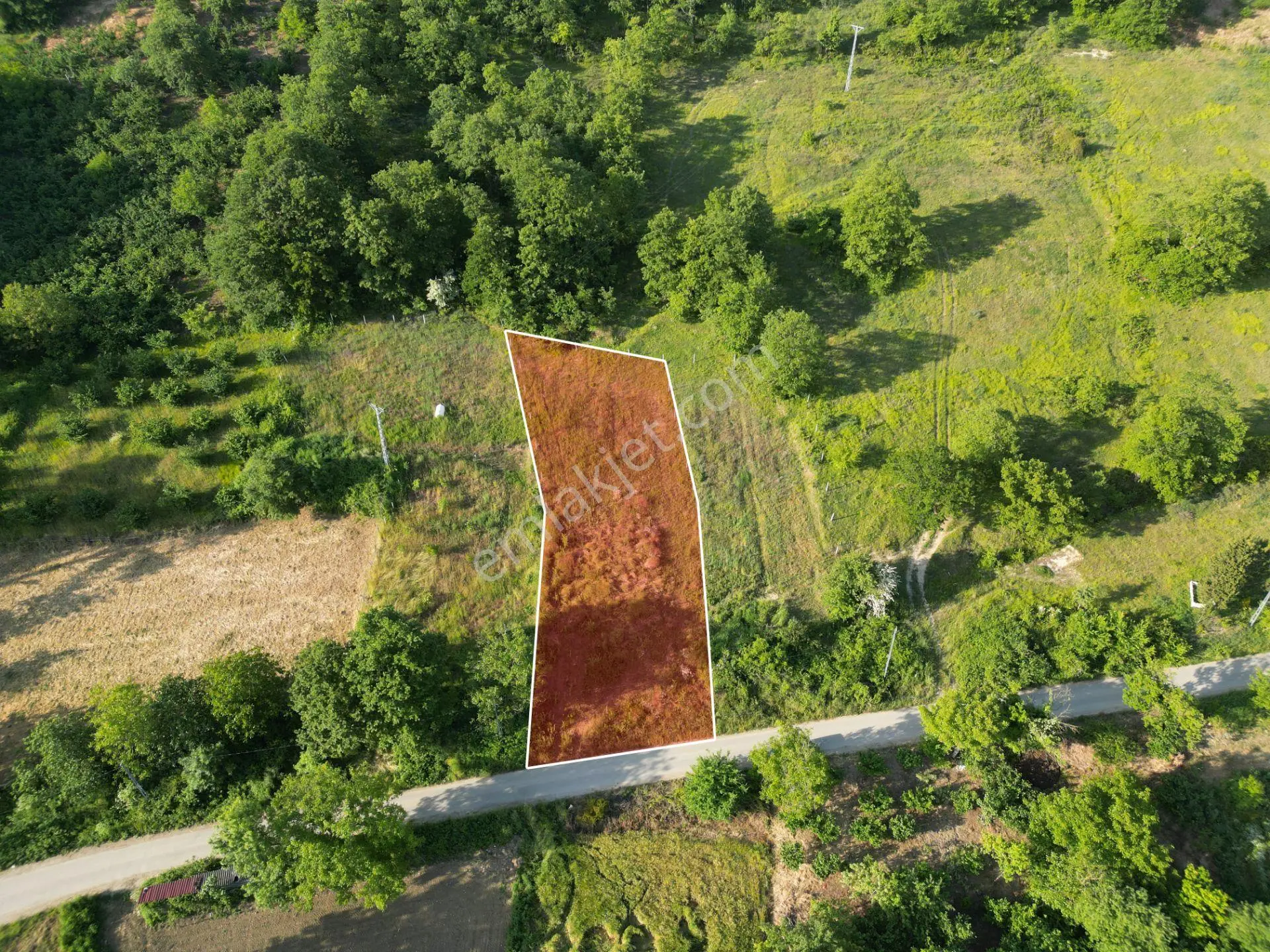 Kaynarca'da Sahile 40 Dk. Mesafede %40 Köy İçi İmarlı 937m2 Arsa - Görsel 4