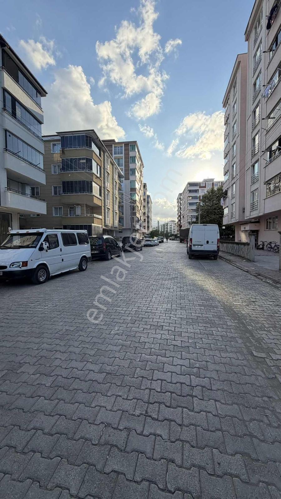 Akdur'dan Tekkeköy'de Kiralık 2+1 Konforlu Daire - Görsel 2