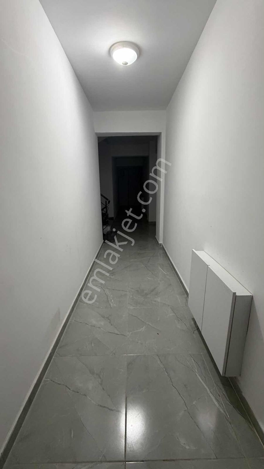 Akdur'dan Tekkeköy'de Kiralık 2+1 Konforlu Daire - Görsel 20