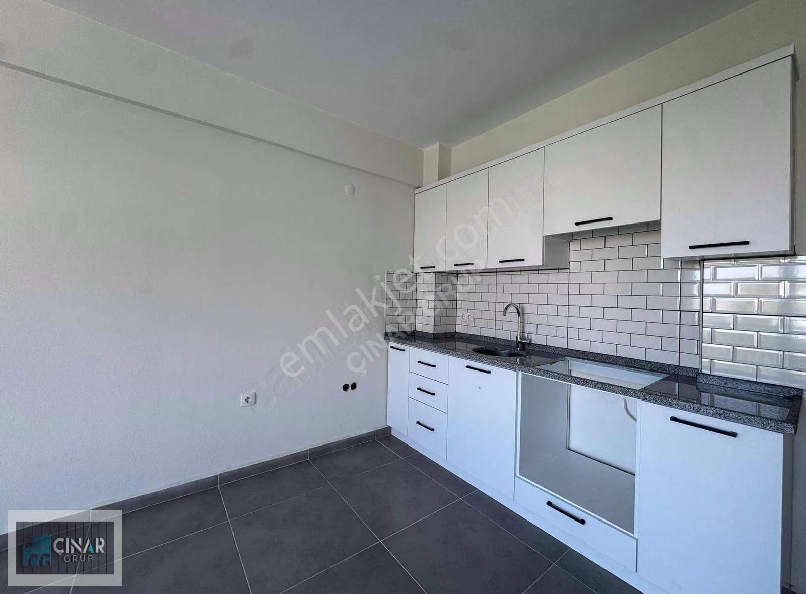 Yeni Bina Asansör + Merkezi Konumda Eşyasız Kiralık Daire - Görsel 10