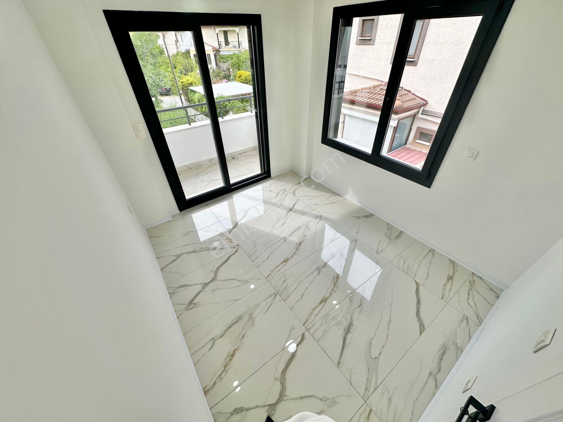 ꧁ay Emlaktan꧂ören'de Denize Sadece 500 Metre Geniş Manzaralı Teraslı Satılık 2+1 Lüx Dublex Daire - Görsel 15