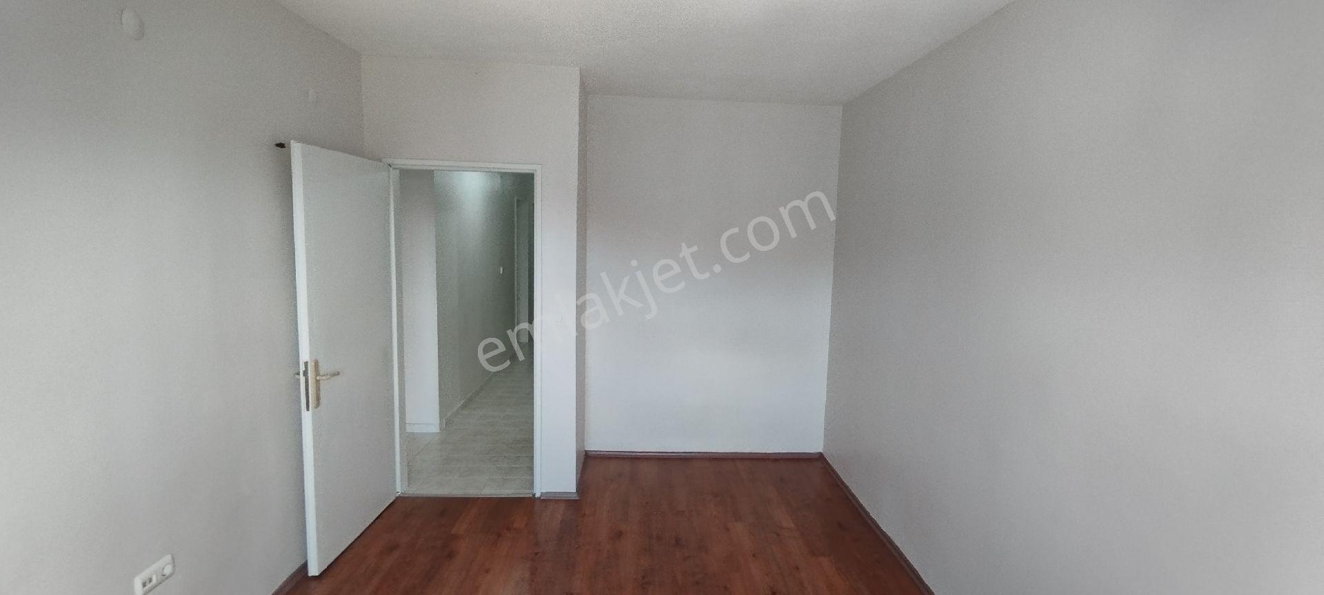 Sakarya Zümrüt Emlak'tan Korucuk Mahallesi 3+1, 120 M2 Kiralık Daire - Görsel 23