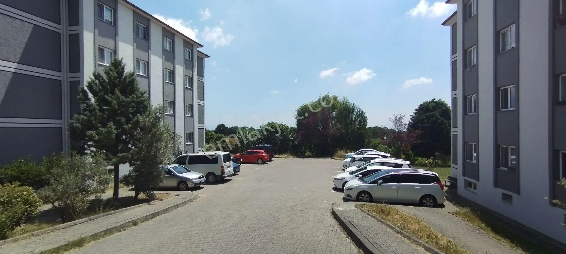 Sakarya Zümrüt Emlak'tan Korucuk Mahallesi 3+1, 120 M2 Kiralık Daire - Görsel 3