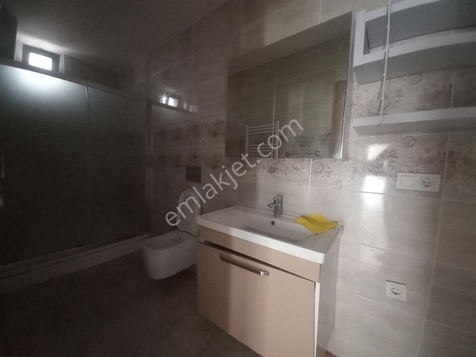 Adnan Kahveci Mahallesi Site İçinde Kiralık 1+1 Bahçekatı Daire - Görsel 16
