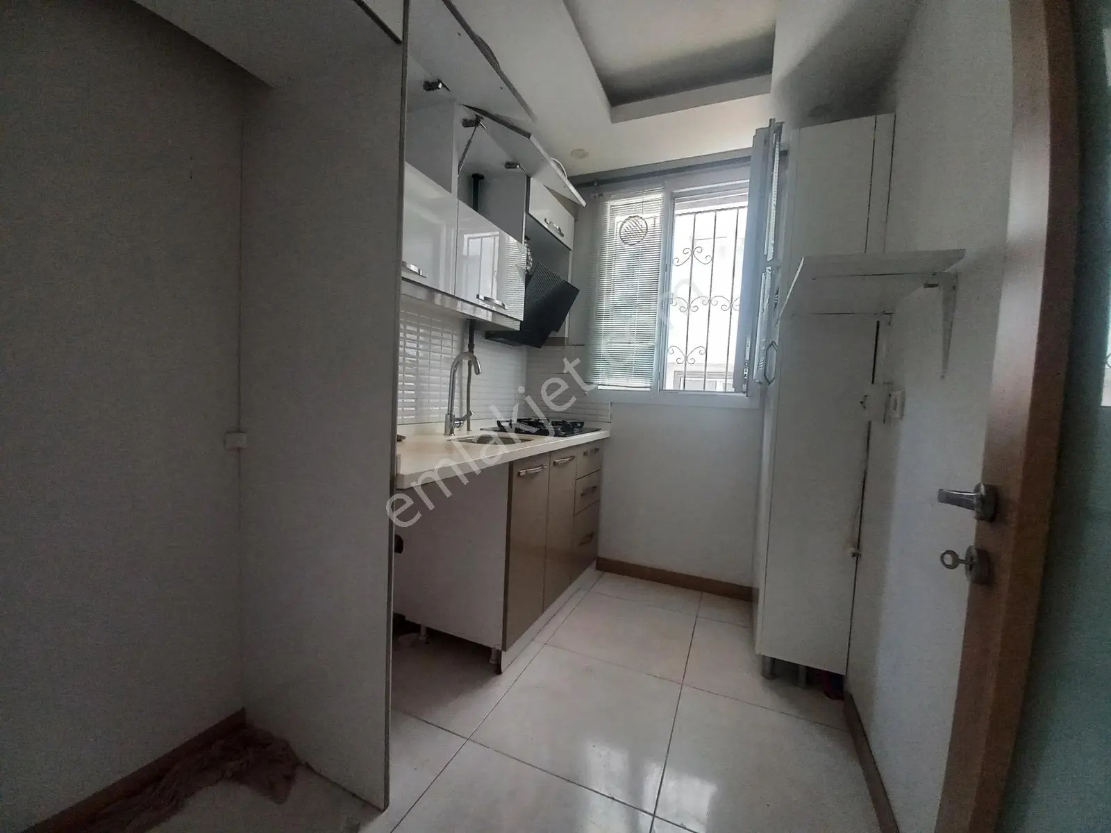 Adnan Kahveci Mahallesi Site İçinde Kiralık 1+1 Bahçekatı Daire - Görsel 13