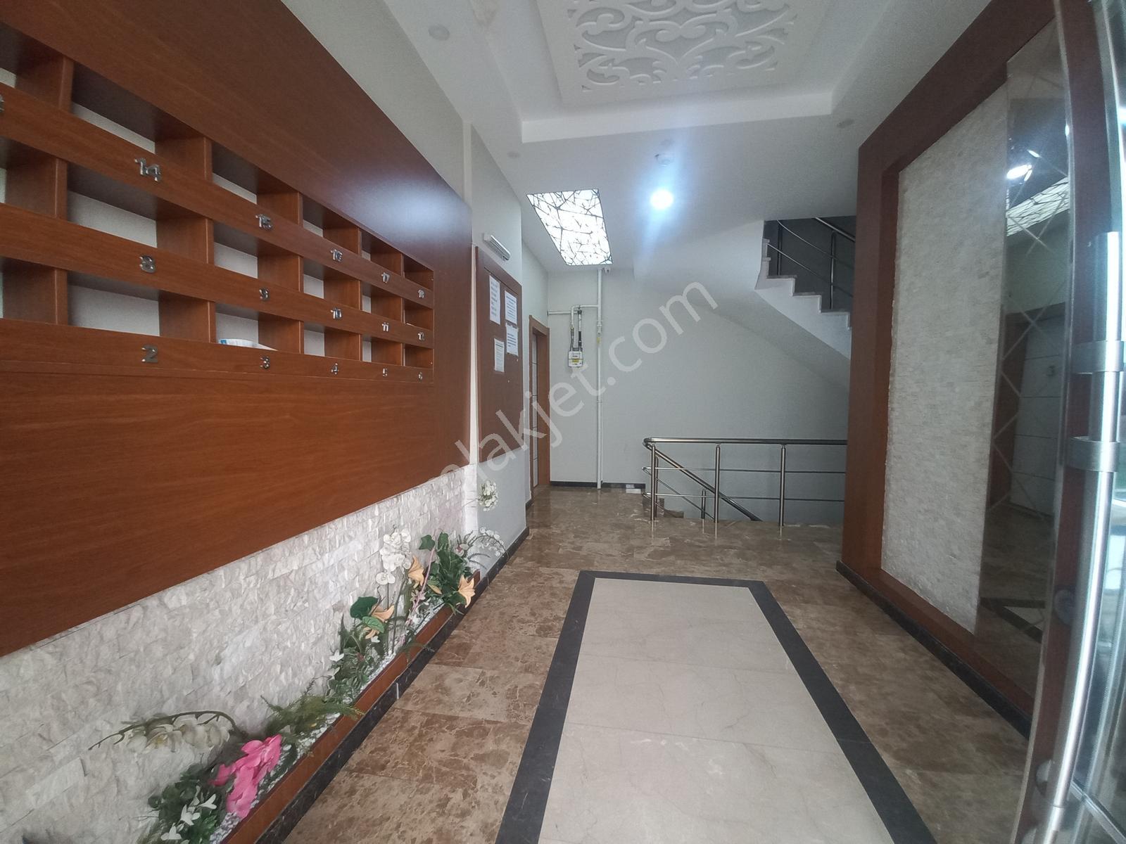 Adnan Kahveci Mahallesi Site İçinde Kiralık 1+1 Bahçekatı Daire - Görsel 10
