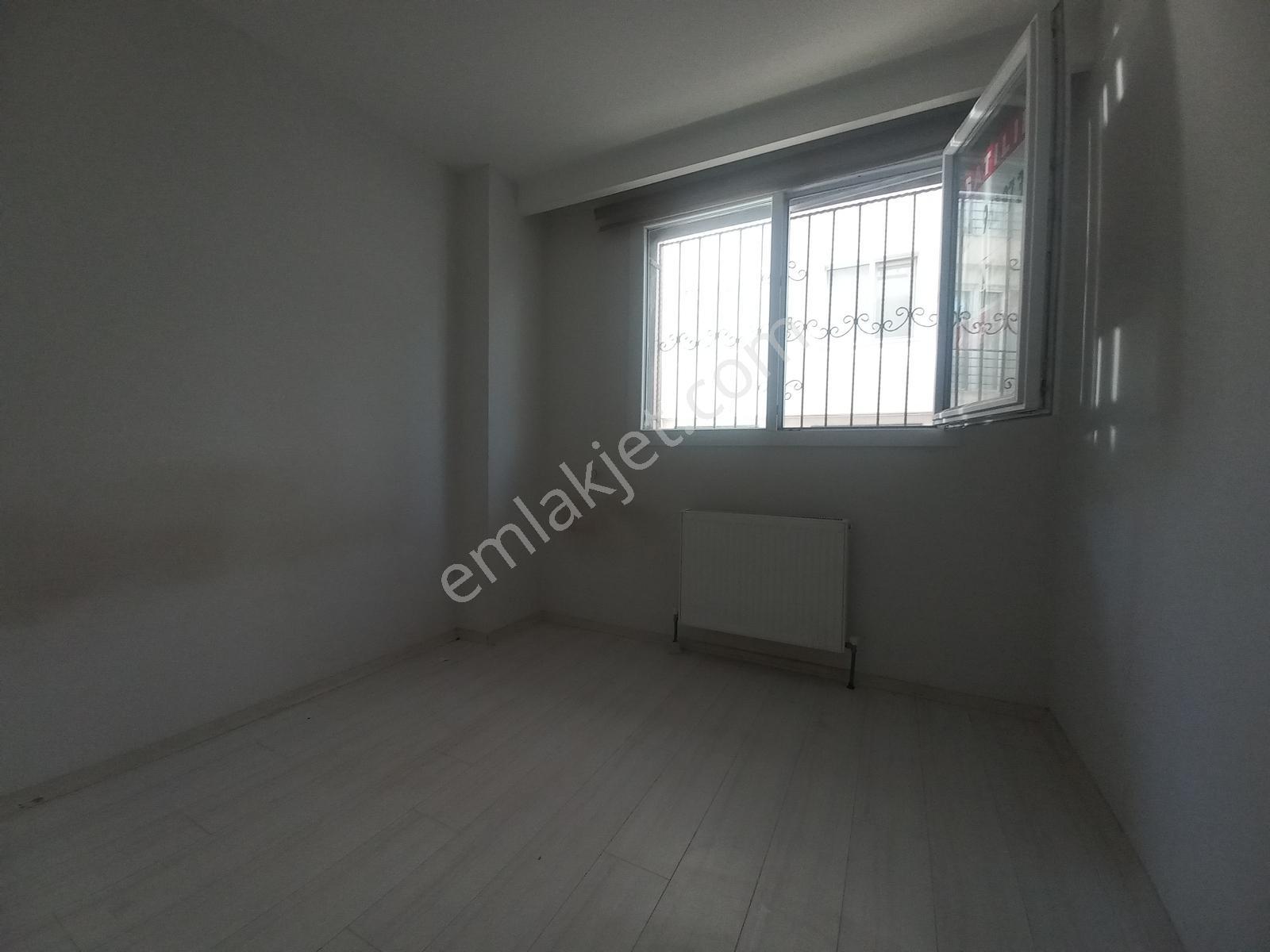 Adnan Kahveci Mahallesi Site İçinde Kiralık 1+1 Bahçekatı Daire - Görsel 23