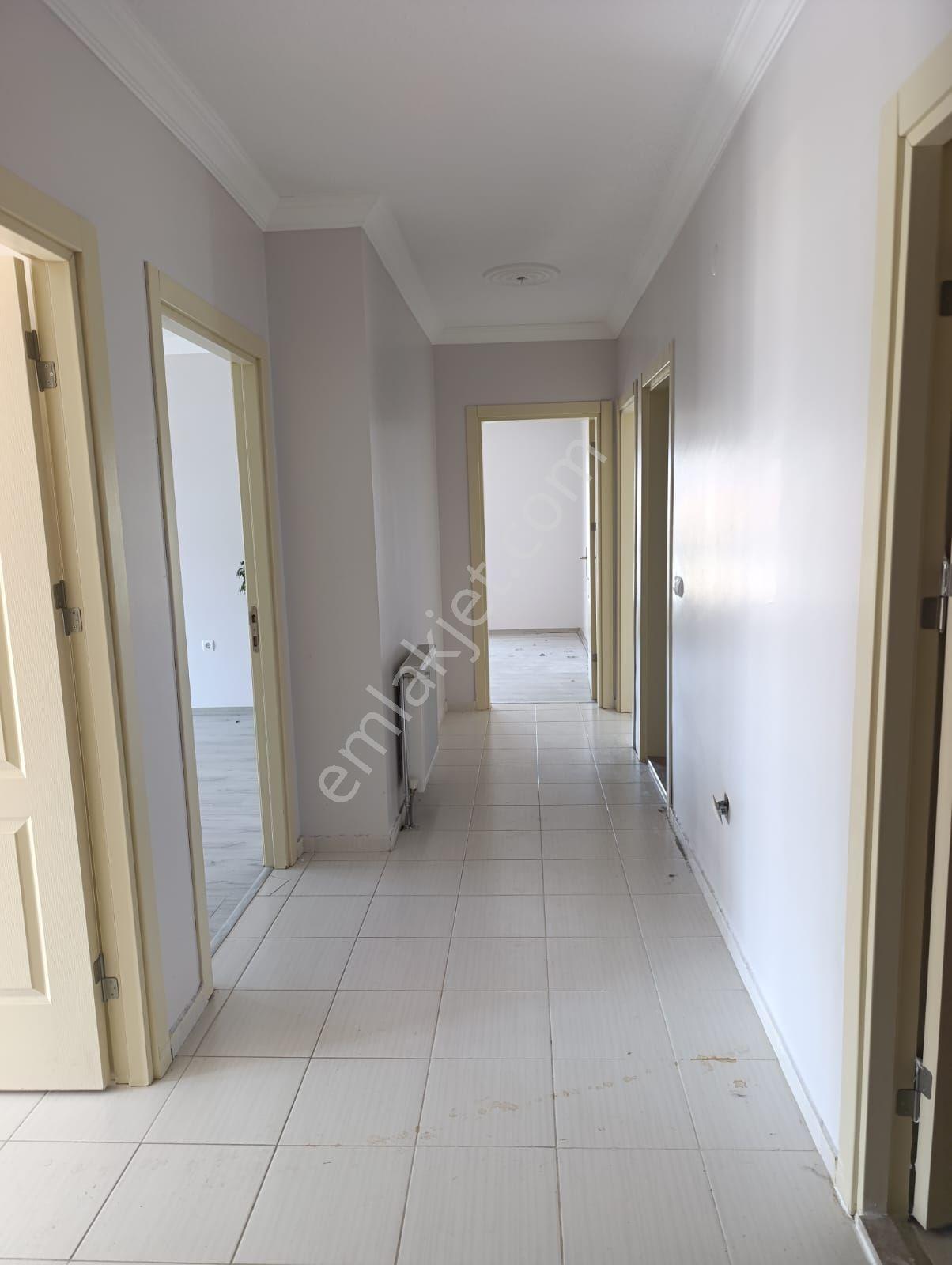 Yükseltepe Mah Satılık 2+1 Site İçinde Güvenlikli Geniş Ferah Daire - Görsel 10