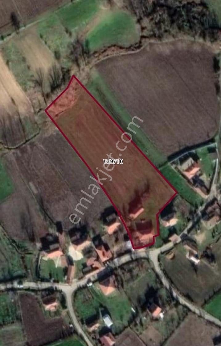 Köy İçinde Oturulabilir Evi Olan, 0.60 Emsal Konut İmarlı Arsa - Görsel 2